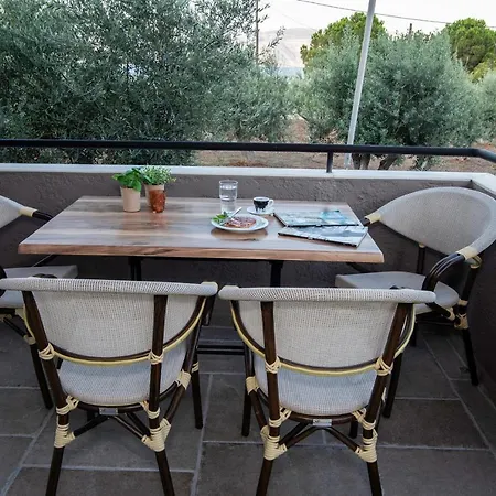 Krissaia Seaside アパートホテル 4*