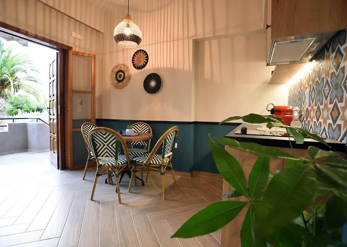 Krissaia Seaside Aparthotel 4*